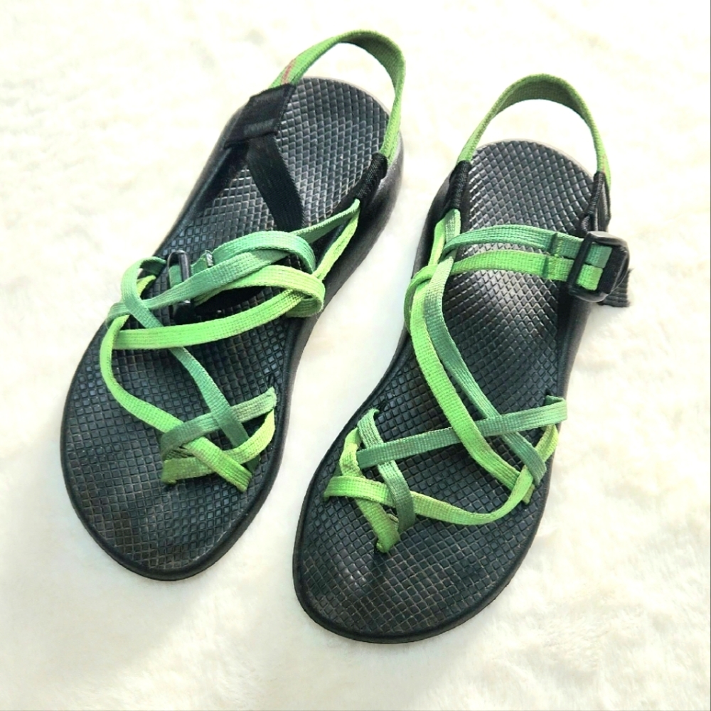 Sold Chaco Z2 classic Strappy sandals women's 8